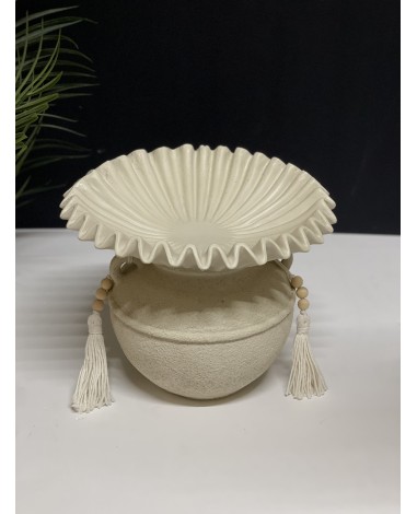 صحن بولي بقاعدة وسط 