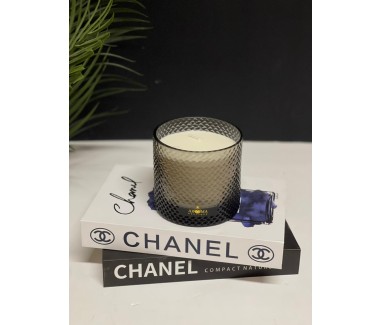 شمعة اروما اسود