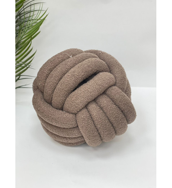 مخدة ديكور بني