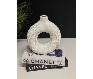 فازه ابيض كبير