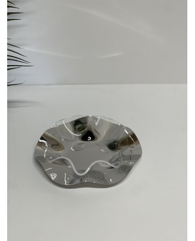 صحن ضيافة وسط