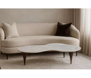 طاولة ضيافة وسط