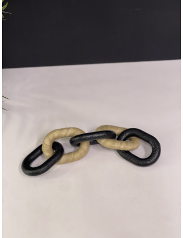 تحفة عقدة اسود