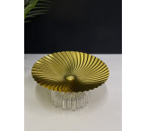 صحن تقديم ذهبي بقاعدة شفاف