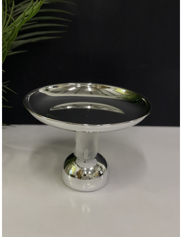صحن فضي بقاعدة شفاف 