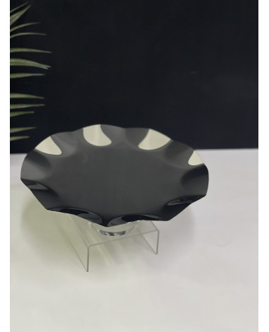 صحن بقاعدة كبير