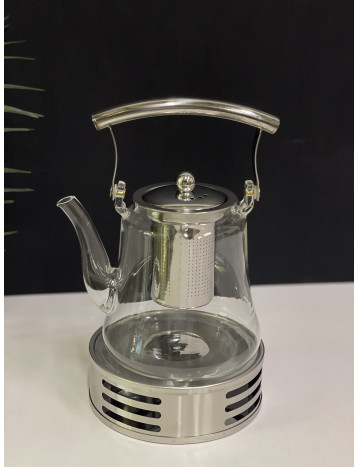 ابريق مع سخان فضي