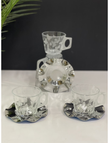 كاسات شاي مع صحن فضي 01