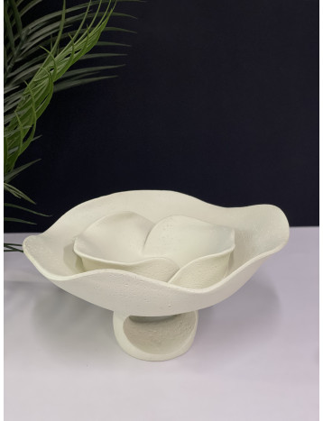 صحن تقديم بشكل