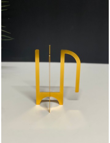 حامل فناجيل ذهبي