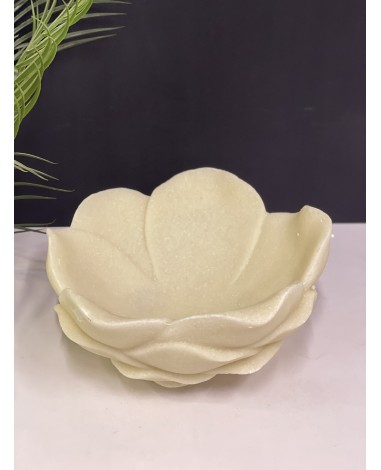 صحن تقديم كبير