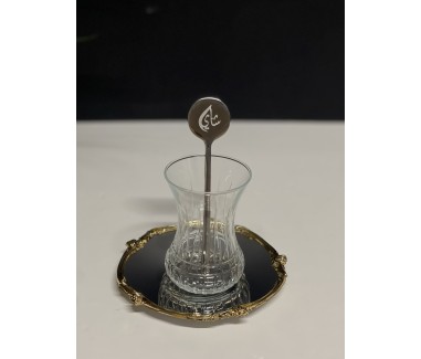 ملعقة بعبارة شاي