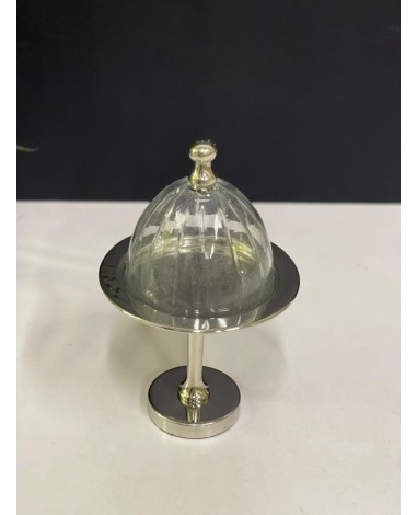 صحن فضي بغطاء زجاج 