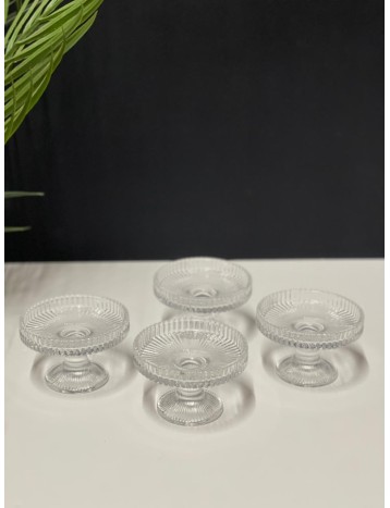 طقم صحون بقاعدة قزاز