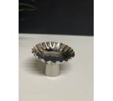 صحن تقديم فضي بقاعده