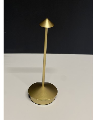 اضاء ذهبي طويله