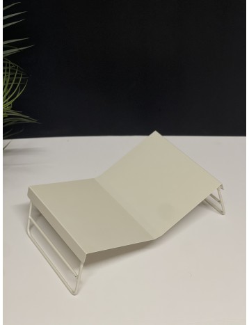 حامل كتاب ابيض