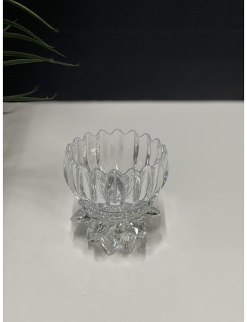 صحن كريستال وسط