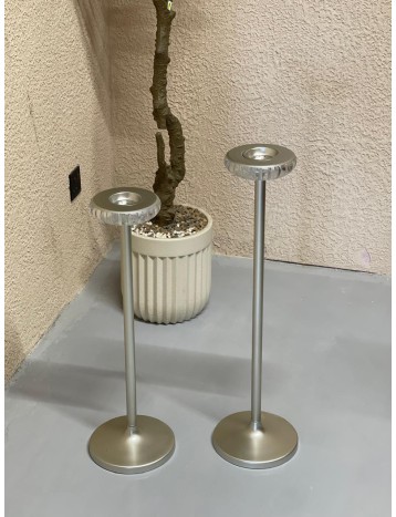 مبخره استقبال فضي مطفي صغير