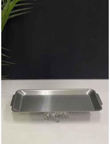 صحن فضي بقاعدة كريستال 