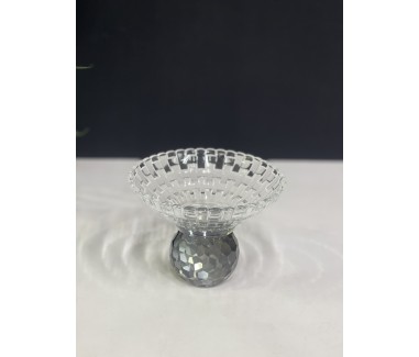 صحن صغير بقاعدة اسود