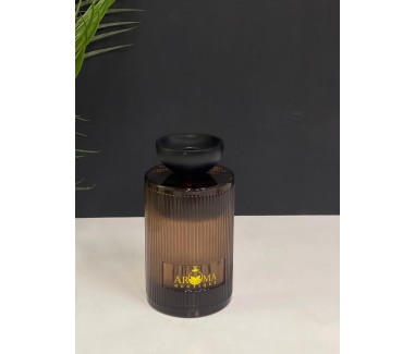 معطر مع اعواد