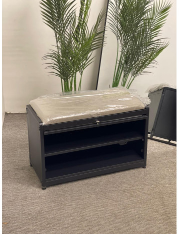 رف تخزين مع جلسة