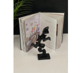 ديكور منزلي اسود